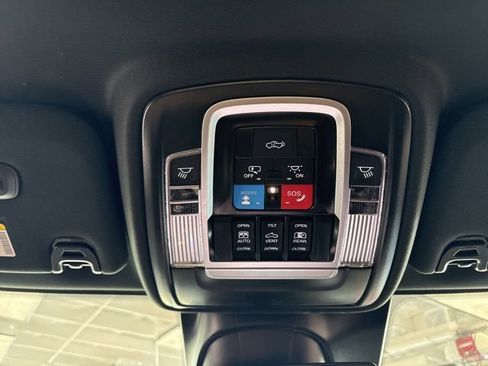 New 2026 RAM 2500 Laramie AWD/4WD image 50