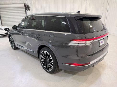 Used 2023 Lincoln Aviator Black Label w/ Dynamic Handling Package image 27