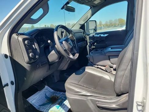 Used 2020 Chevrolet Silverado 3500 W/T w/ WT Convenience Package image 8