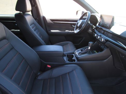 Used 2025 Honda CR-V Sport Touring image 9