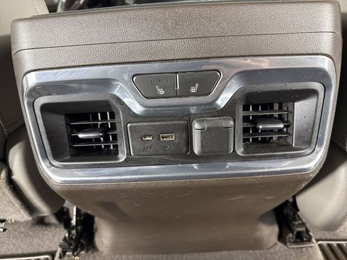 Used 2019 Chevrolet Silverado 1500 LTZ w/ LTZ Premium Package AWD/4WD image 38