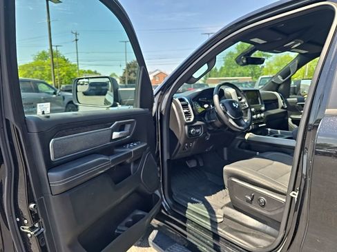 Used 2019 RAM 1500 Big Horn RWD image 13