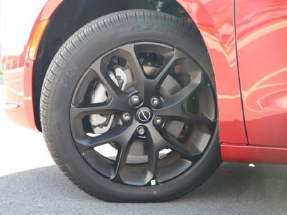 New 2026 Chrysler Pacifica Select w/ S Appearance Package