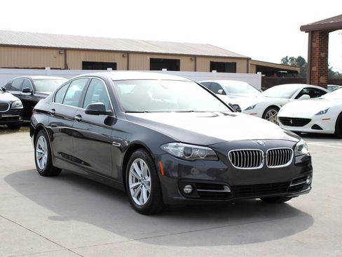Used 2015 BMW 528i Sedan image 9