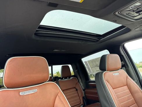 New 2026 GMC Sierra 3500 Denali Ultimate image 17