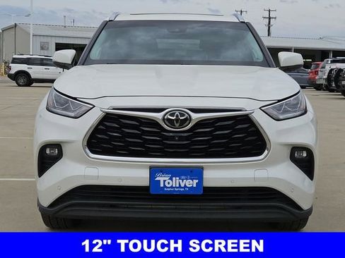 Used 2020 Toyota Highlander Limited image 3