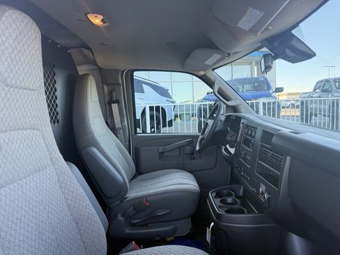 New 2025 Chevrolet Express 3500 Extended w/ Driver Convenience Package image 18