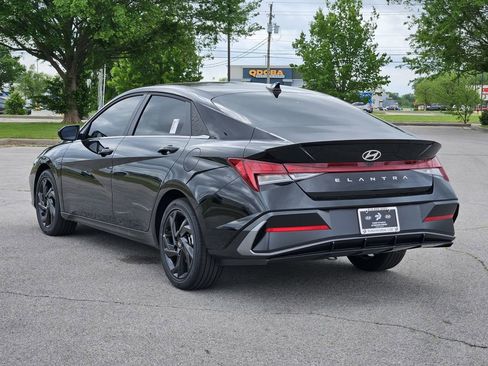 New 2026 Hyundai Elantra SEL Sport Premium w/ Cargo Package FWD image 5