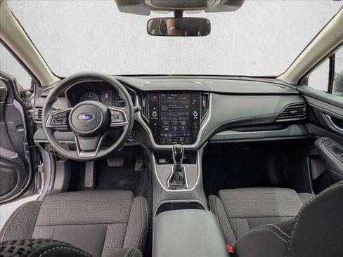Used 2025 Subaru Outback Premium AWD/4WD image 14