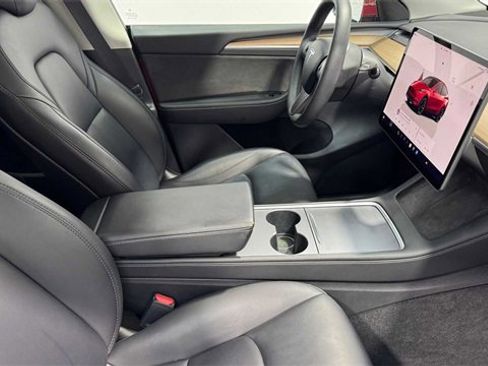 Used 2023 Tesla Model Y Long Range image 14