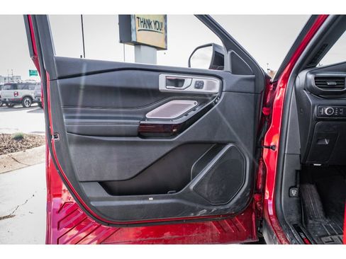 Used 2022 Ford Explorer ST w/ Equipment Group 401A image 6