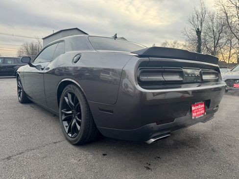 Used 2016 Dodge Challenger R/T Plus image 5