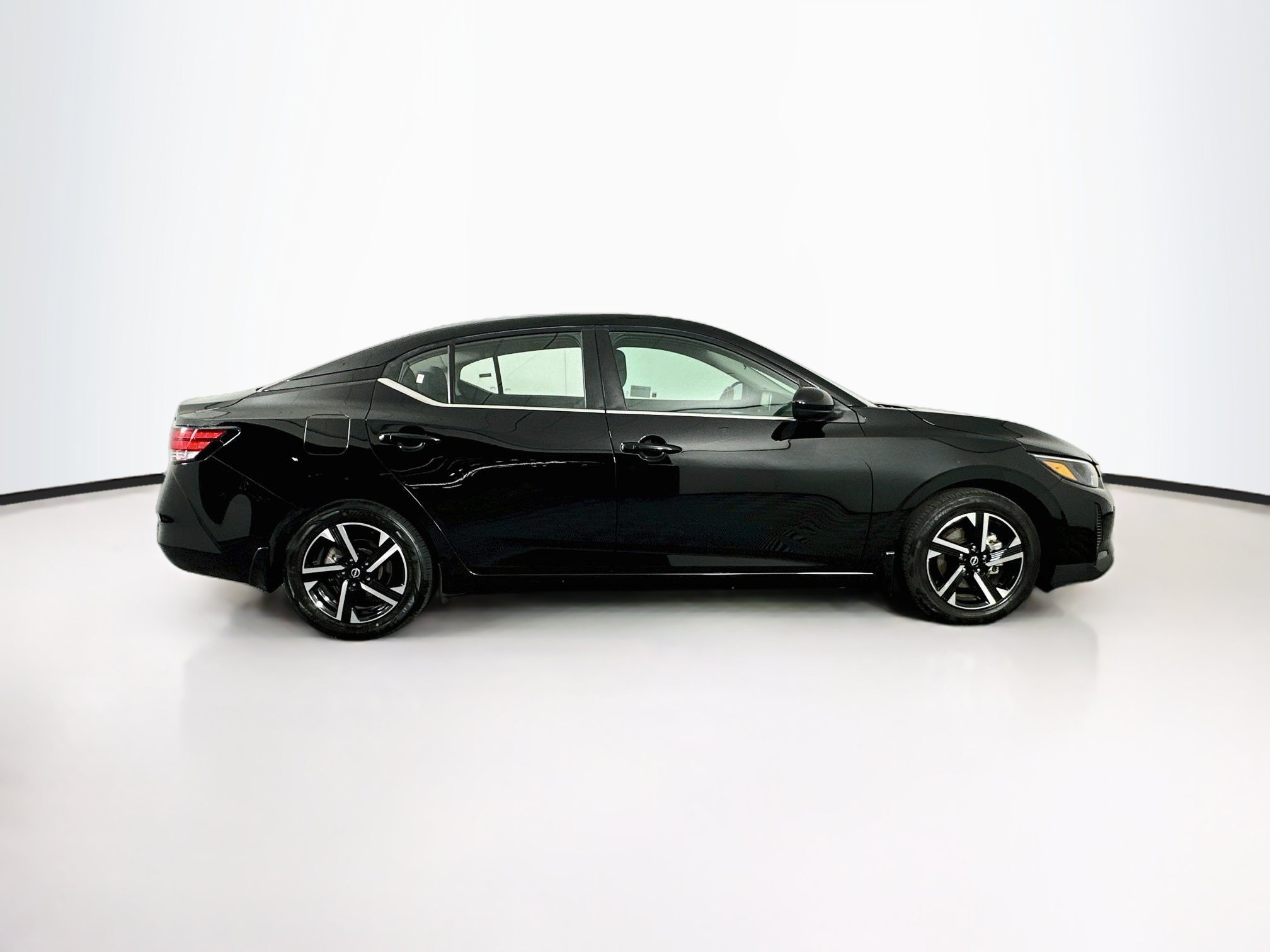 Used 2024 Nissan Sentra SV FWD image 10