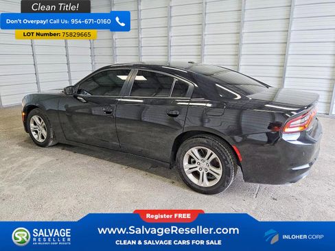 Used 2020 Dodge Charger SXT w/ Leather Interior Group image 3