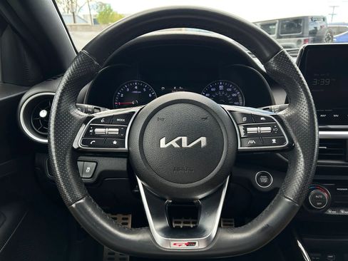Used 2023 Kia Forte GT-Line w/ GT-Line Premium Package FWD image 8