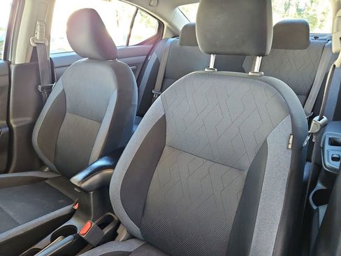 Used 2023 Nissan Versa SV image 19