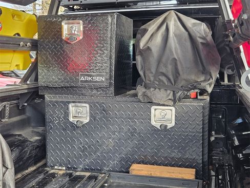 Certified 2023 Jeep Gladiator Rubicon w/ Cold Weather Group image 38