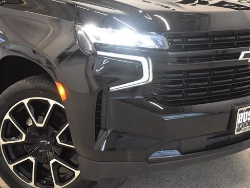 Used 2023 Chevrolet Suburban RST w/ Luxury Package AWD/4WD image 32