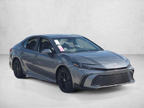 New 2026 Toyota Camry SE FWD image 7