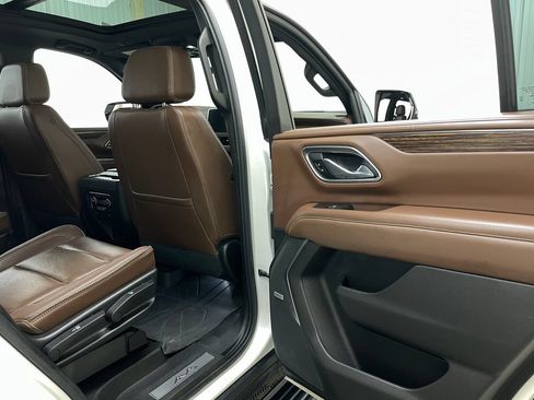 Certified 2021 Chevrolet Tahoe High Country w/ Premium Package AWD/4WD image 48
