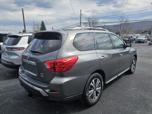 Used 2019 Nissan Pathfinder SL image 4