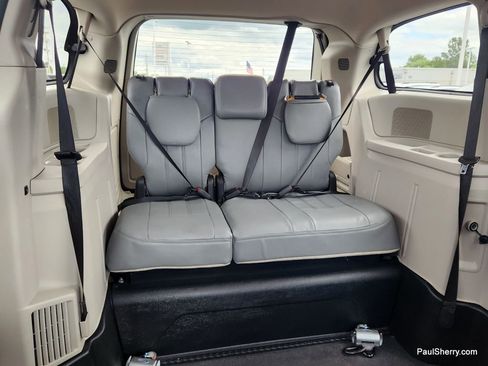 Used 2012 Dodge Grand Caravan SXT image 51