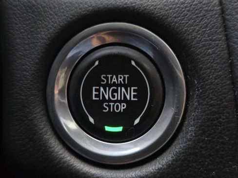 Used 2021 Chevrolet Suburban LT w/ LT Signature Package image 30