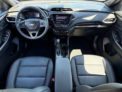 Used 2023 Chevrolet TrailBlazer ACTIV w/ Convenience Package FWD image 12