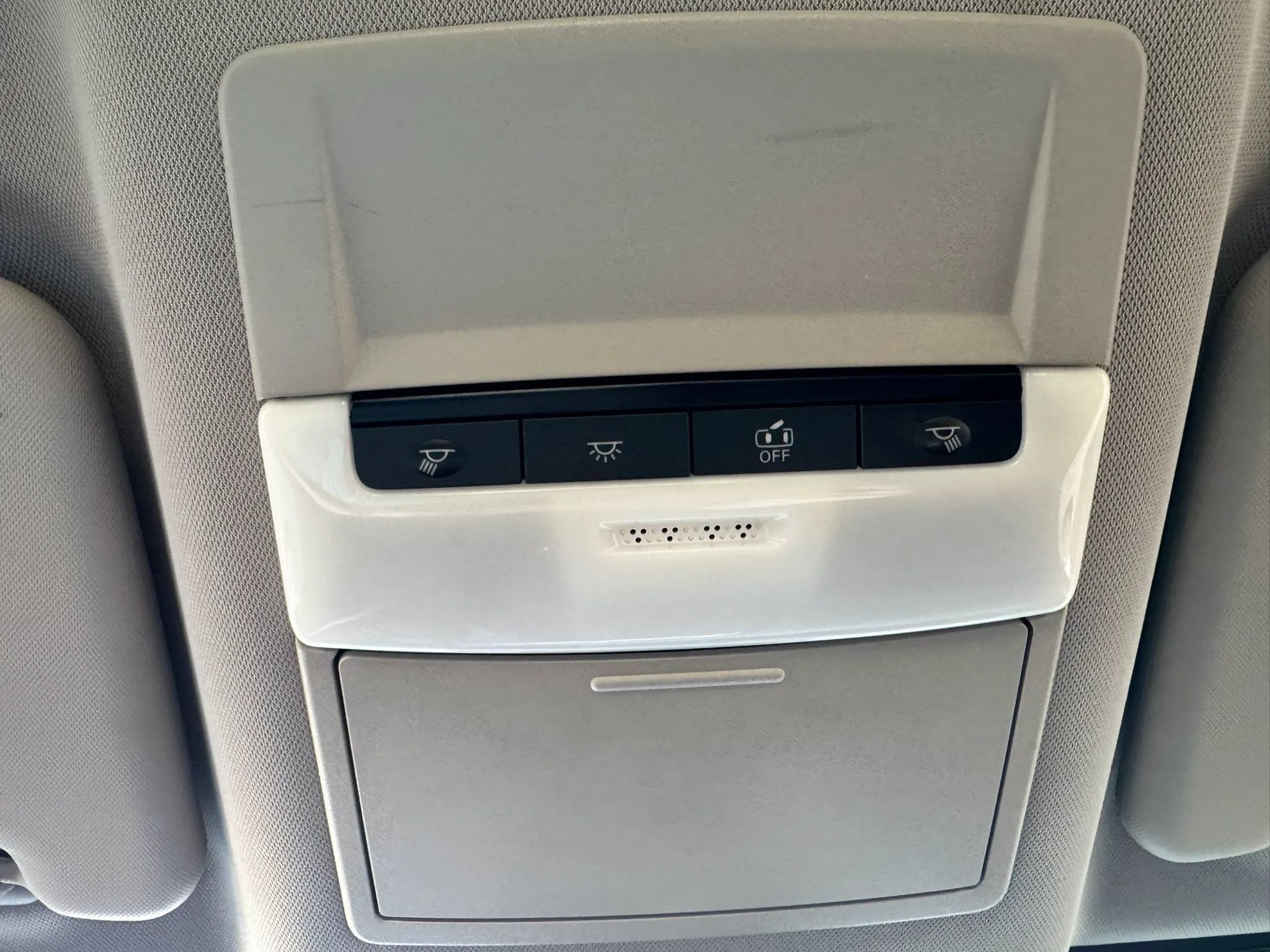 Used 2023 Nissan Rogue S FWD image 16