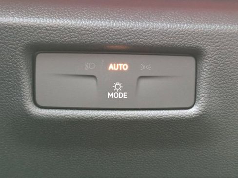 New 2026 Volkswagen Tiguan SE R-Line image 27