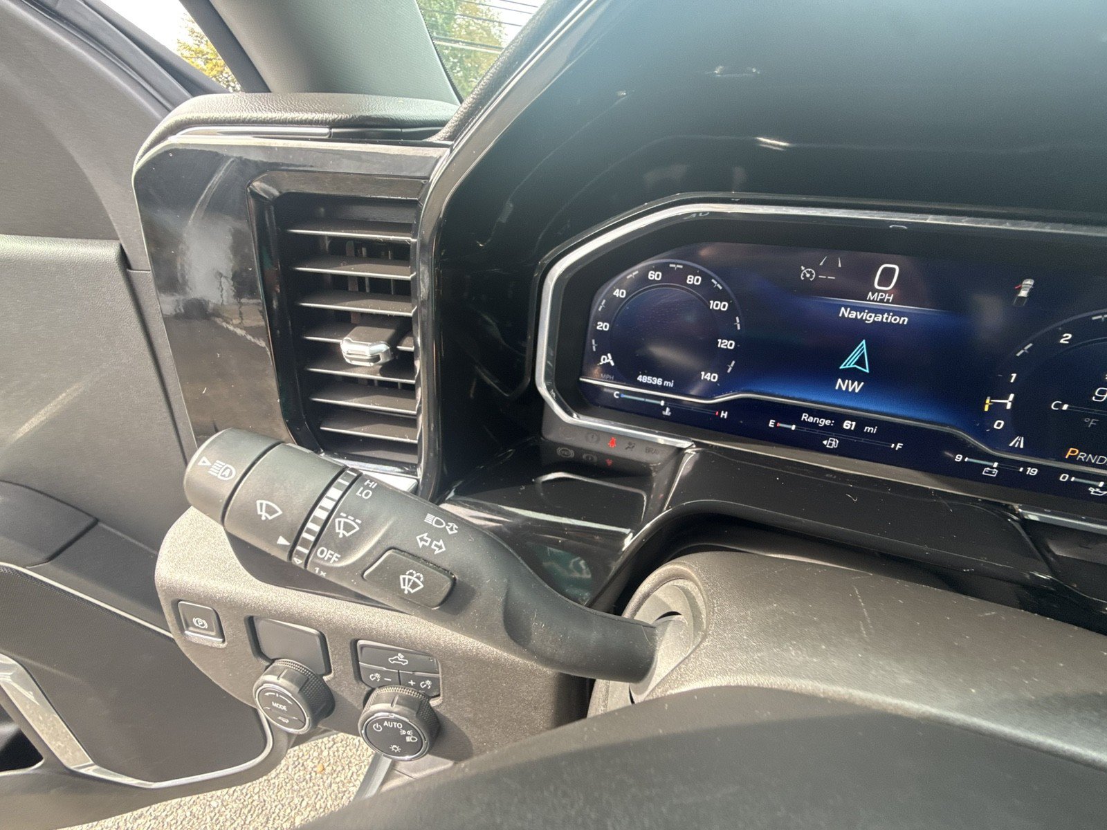 Used 2025 Chevrolet Silverado 1500 LT RWD image 22