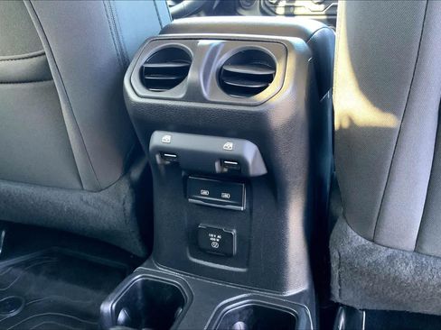 Used 2023 Jeep Gladiator Rubicon w/ LED Lighting Group AWD/4WD image 36