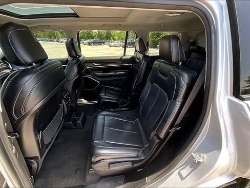 Used 2021 Jeep Grand Cherokee L Limited AWD/4WD image 7