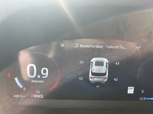 Used 2025 Ford Explorer ST-Line w/ Premium Package image 19