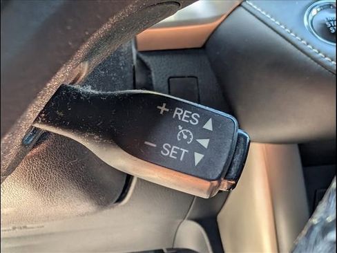 Used 2015 Toyota RAV4 Limited w/ Technology Package image 13