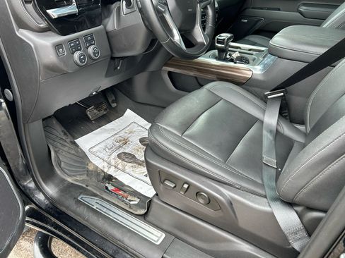 Used 2023 Chevrolet Silverado 1500 LT Trail Boss w/ Convenience Package II image 10