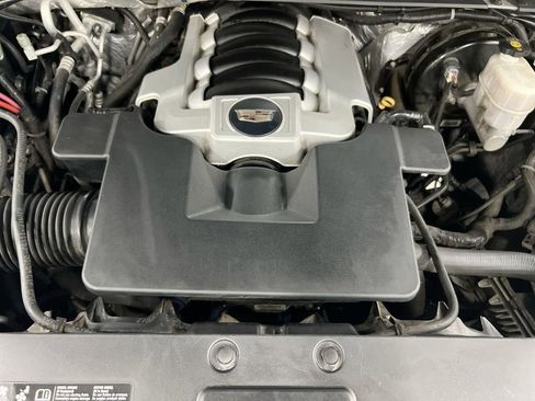 Used 2017 Cadillac Escalade ESV Luxury image 26