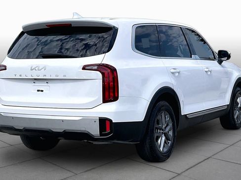 Used 2024 Kia Telluride LX FWD image 12