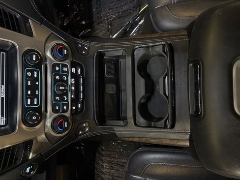 Used 2018 GMC Yukon Denali AWD/4WD image 39