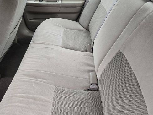 Used 2003 Ford Taurus SES FWD image 16