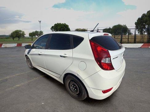 Used 2017 Hyundai Accent SE FWD image 4