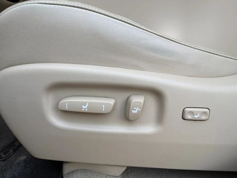 Used 2013 Lexus RX 350 AWD w/ Navigation Pkg image 55