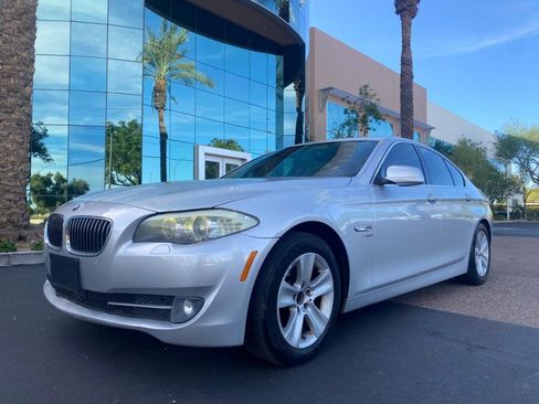 Used 2012 BMW 528i xDrive Sedan AWD/4WD image 1