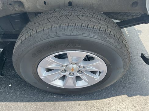 Used 2026 Chevrolet Silverado 1500 LT AWD/4WD image 47