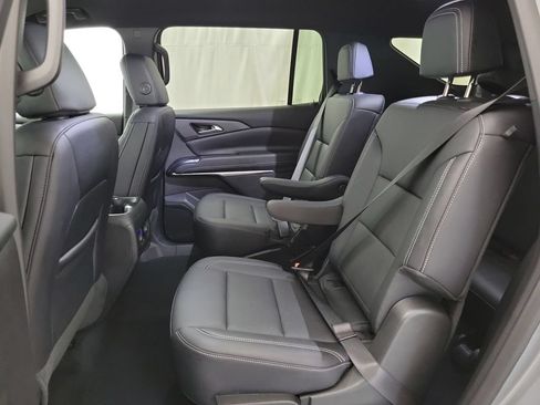 Certified 2026 Chevrolet Traverse LT AWD/4WD image 11