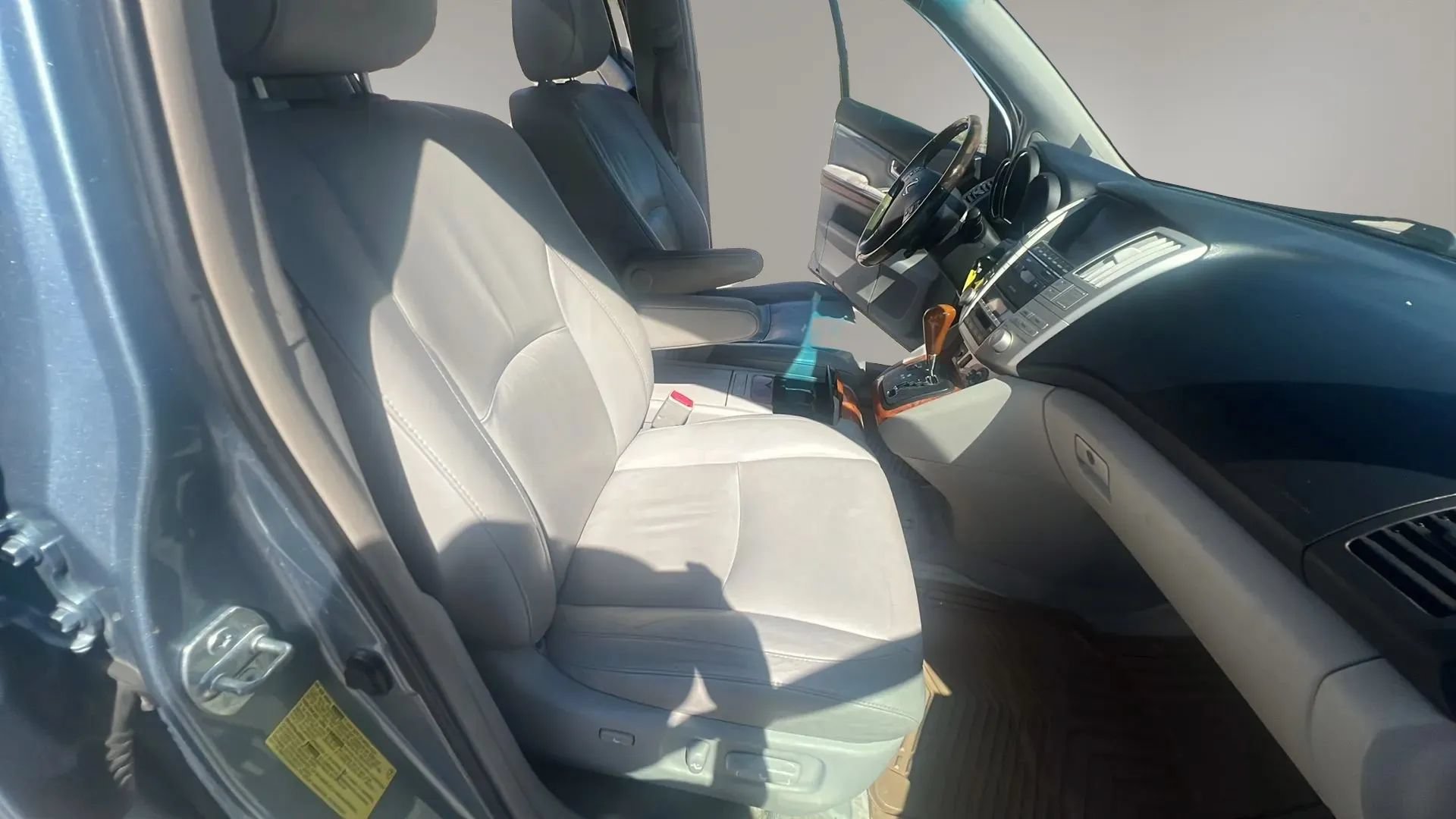 Used 2006 Lexus RX 330 FWD image 20