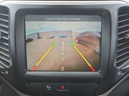 Used 2018 Jeep Cherokee Limited w/ High Altitude Package image 24