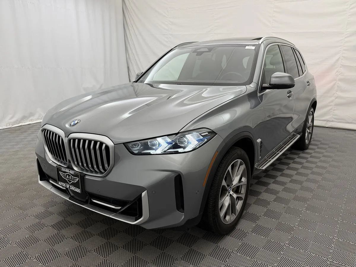 Used 2024 BMW X5 sDrive40i w/ Premium Package RWD image 2