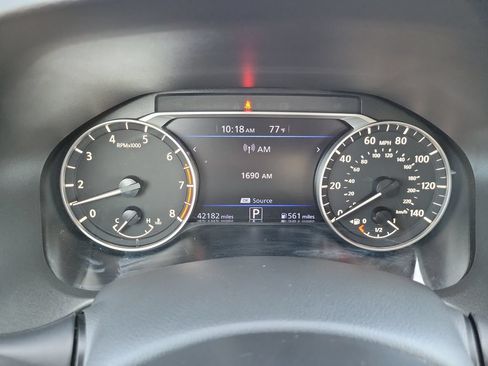 Used 2025 Nissan Altima 2.5 SV FWD image 23