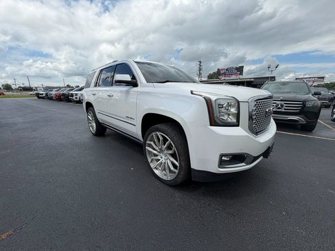 Used 2017 GMC Yukon Denali AWD/4WD image 1